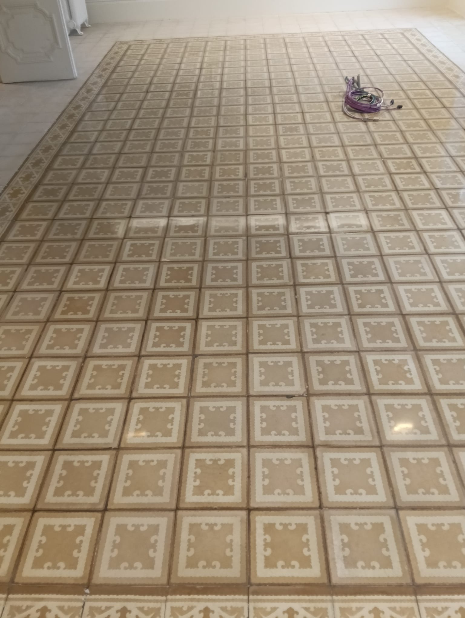 Tratamiento de recuperación pavimento hidráulico histórico Zaragoza